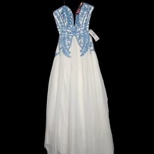 Prom Wedding Gown  Blue White Size 13 Blondie Nights